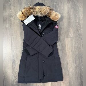BNWT Canada Goose Lorette parka with Fur